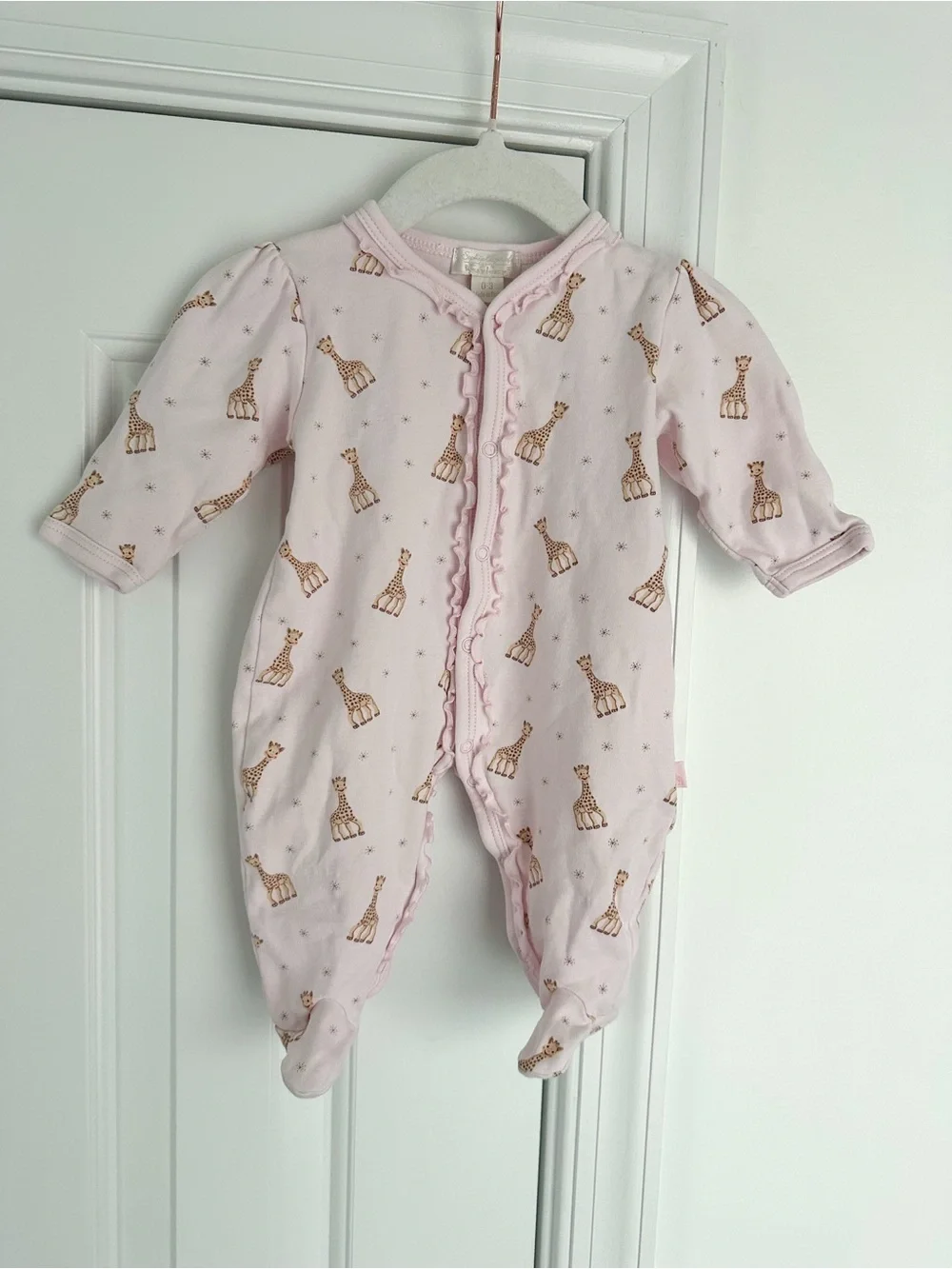 Kissy kissy pink giraffe sleeper 0-3m VGUC